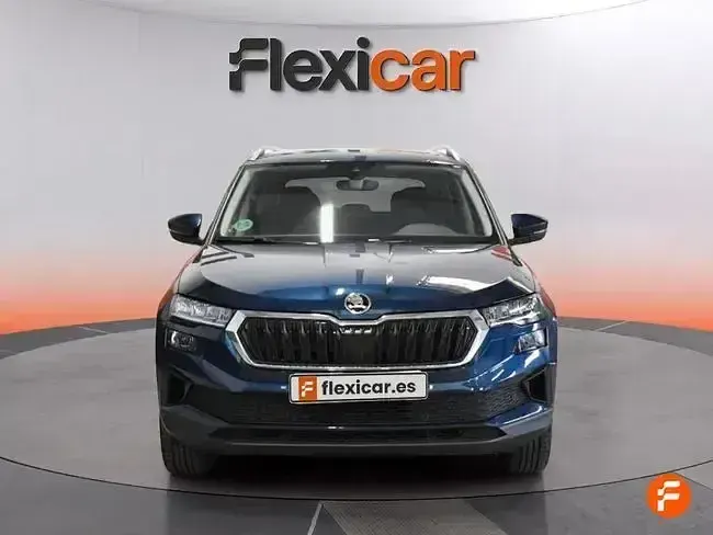 Usado Skoda Karoq Ambition 150 CV (110 kW) 2022 Azul SUV