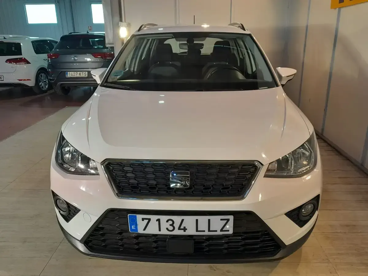 Usado Seat Arona Ecomotive 115 CV (84 kW) 2020 Blanco SUV