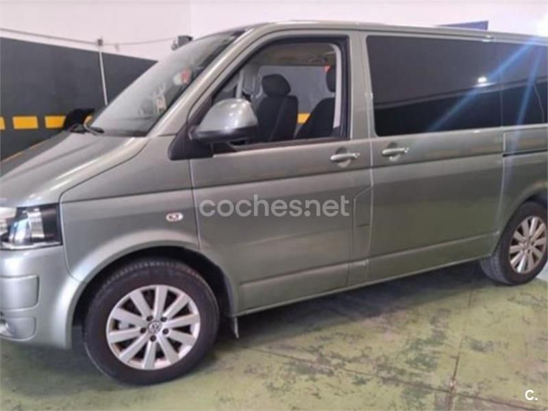 Gris / plata Usado 2010 VW Multivan Highline Monovolumen | 19.600 € (Precio justo) - Imagen 1/4