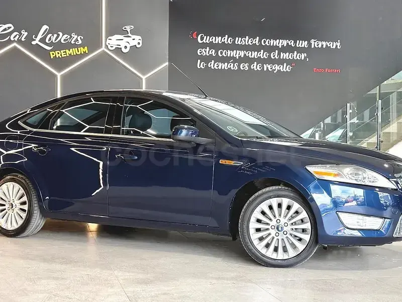 Usado Ford Mondeo Titanium 140 CV (102 kW) 2009 Azul Berlina