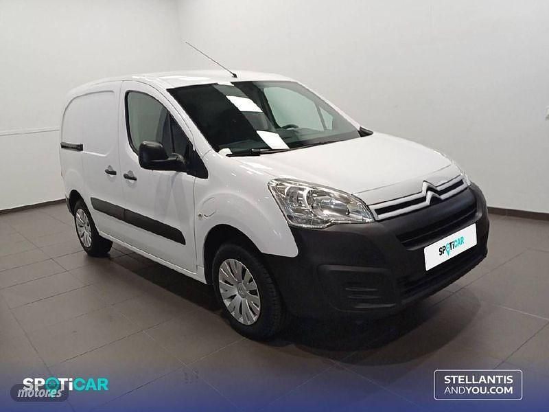 Usado Citroën Berlingo 49 kW (67 CV) 2021 Blanco Monovolumen