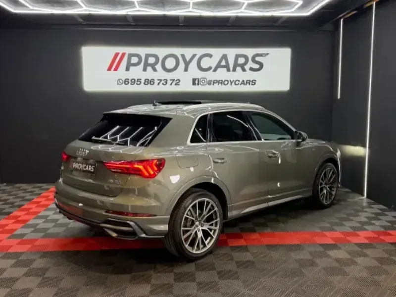 Usado Audi Q3 S-Line 150 CV (110 kW) 2020 Gris / plata SUV