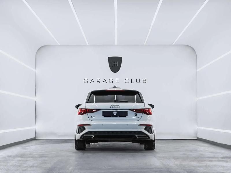 Usado Audi A3 S-Line 116 CV (85 kW) 2021 Blanco Berlina