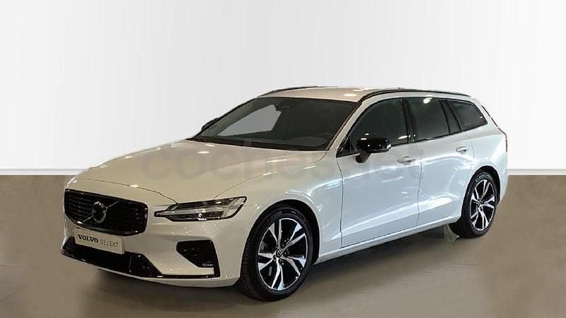 Usado Volvo V60 Plus 197 CV (144 kW) 2025 Blanco Familiar