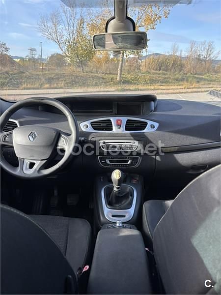 Usado Renault Grand Scénic III Bose Edition 130 CV (95 kW) 2010 Negro Monovolumen