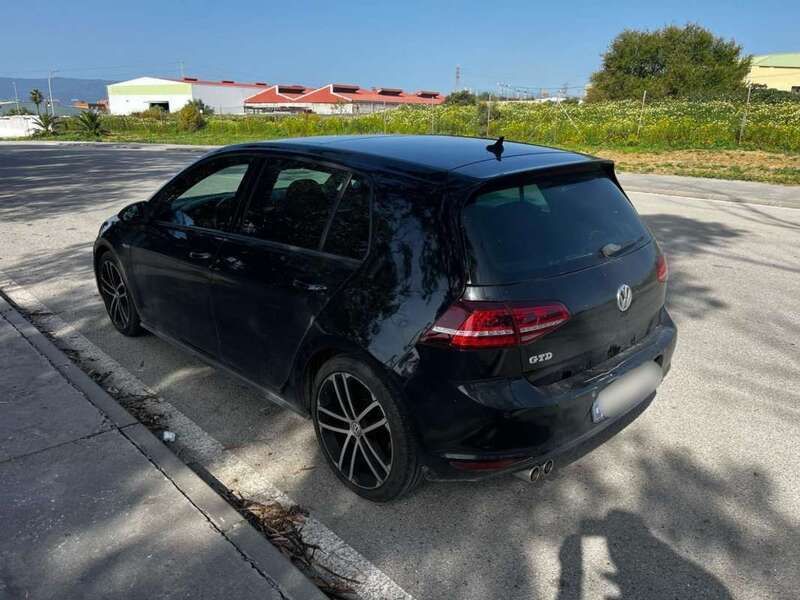 Usado VW Golf VII GTD 184 CV (135 kW) 2015 Negro Utilitario