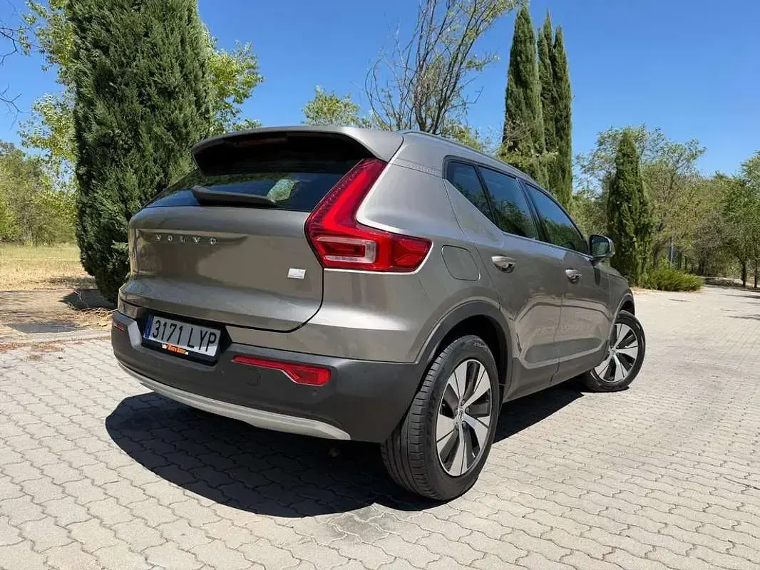 Usado Volvo XC40 Plus 211 CV (155 kW) 2022 Beige SUV