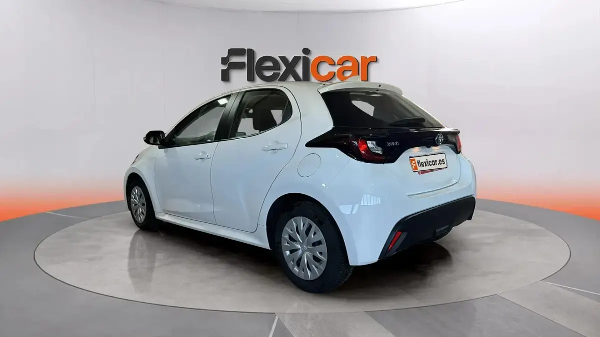 Usado Toyota Yaris Edition 125 CV (91 kW) 2023 Blanco Utilitario
