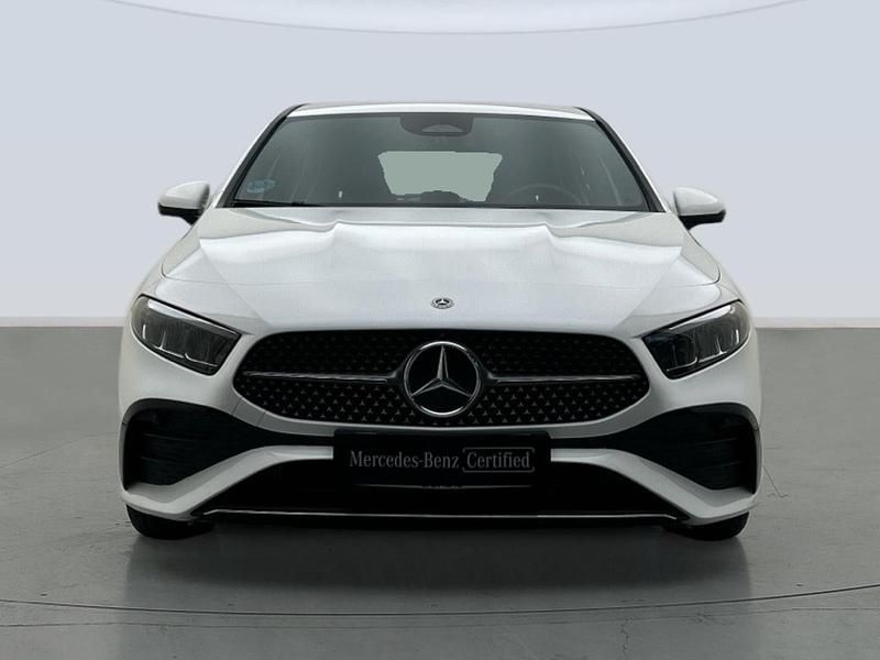 Usado Mercedes A180 116 CV (85 kW) 2024 Blanco Berlina