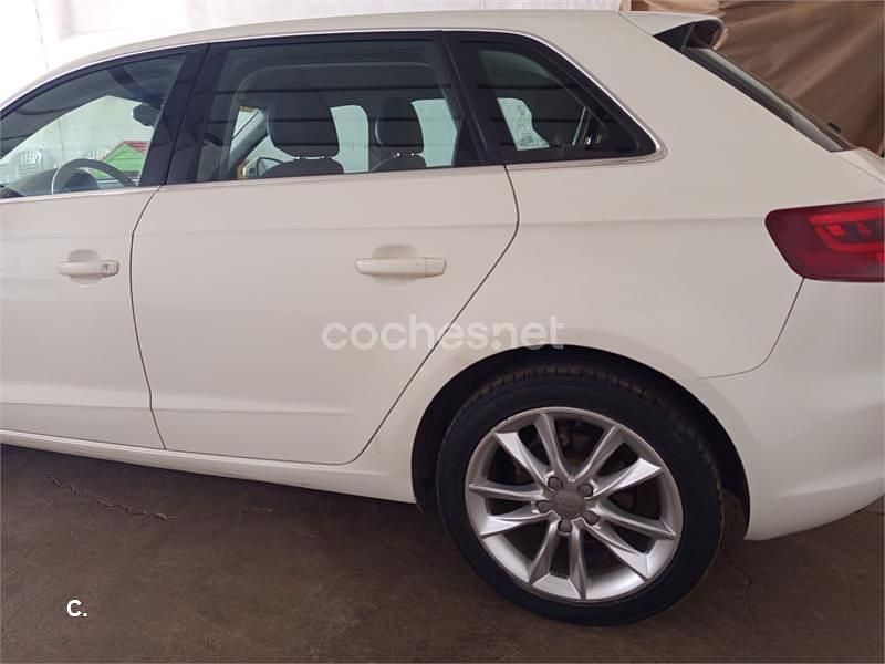 Usado Audi A3 Advanced 110 CV (80 kW) 2015 Blanco Berlina
