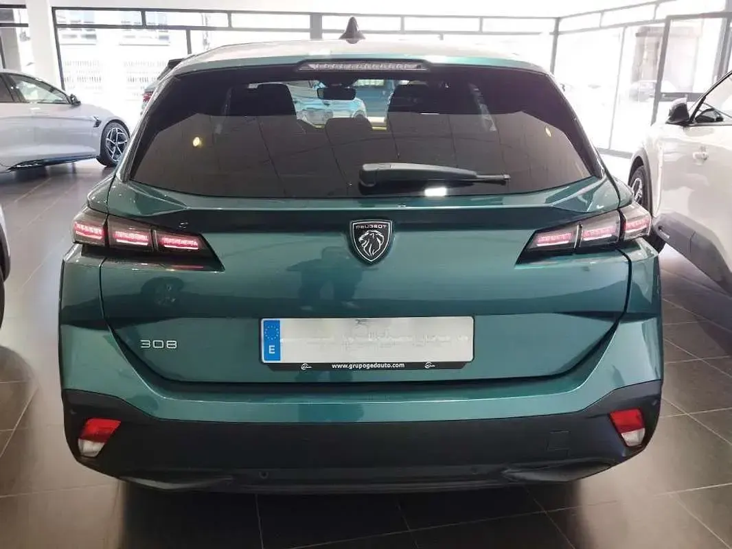 Usado Peugeot 308 SW Active 131 CV (96 kW) 2023 Familiar