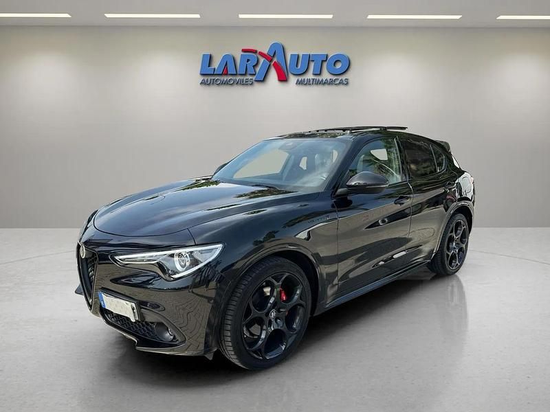 Usado Alfa Romeo Stelvio Ti 210 CV (154 kW) 2022 Negro SUV
