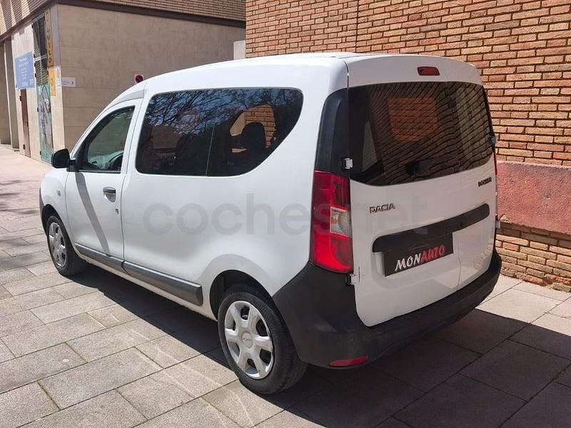 Usado Dacia Dokker Ambiance 75 CV (55 kW) 2014 Blanco Monovolumen