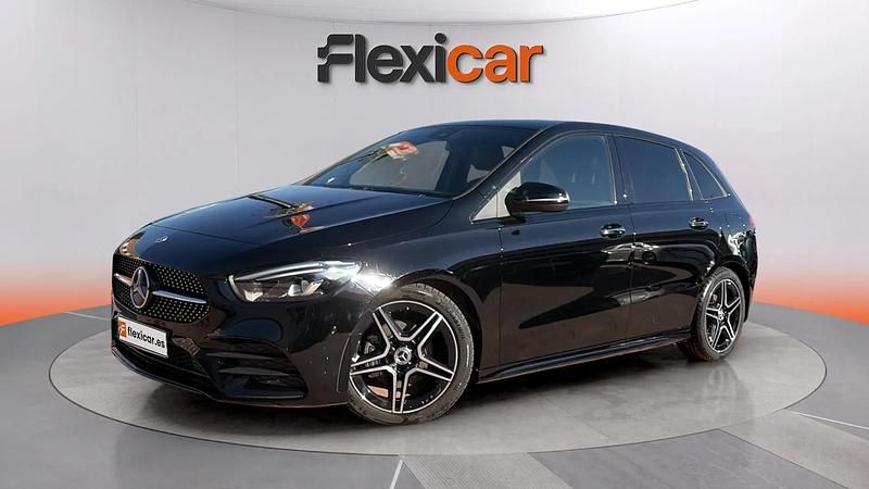 Usado Mercedes B200 150 CV (110 kW) 2023 Negro Monovolumen