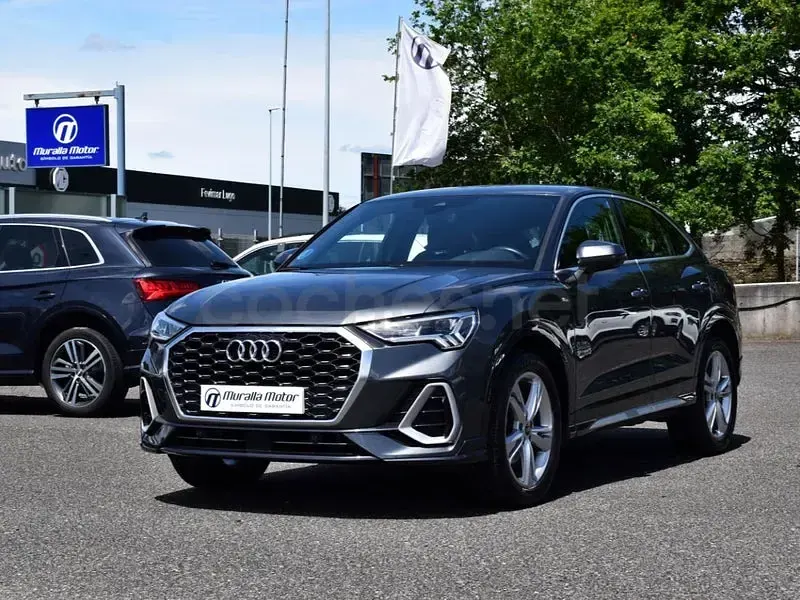 Usado Audi Q3 Sportback S-Line 150 CV (110 kW) 2022 Gris / plata SUV