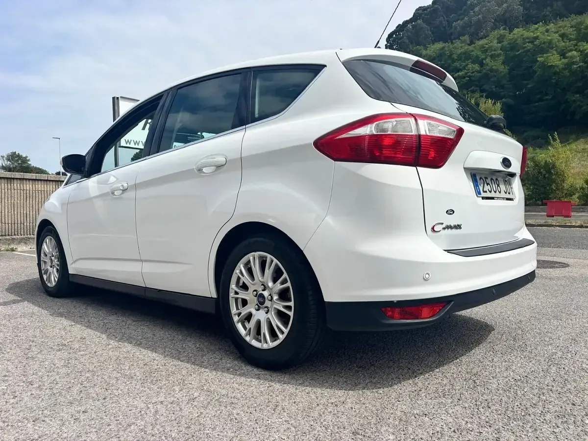 Usado Ford C-MAX 140 CV (102 kW) 2015 Monovolumen