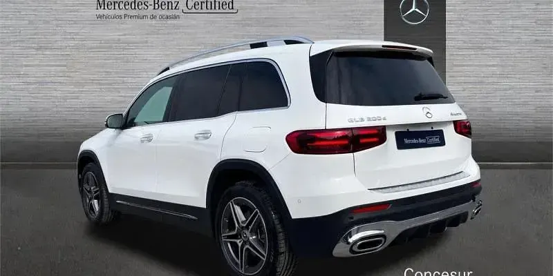 Usado Mercedes GLB200 150 CV (110 kW) 2025 Blanco SUV