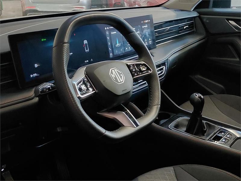 Usado MG HS Comfort 170 CV (125 kW) 2025 Gris SUV