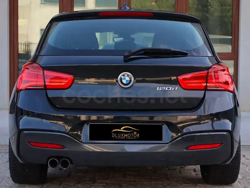 Usado BMW 120 190 CV (139 kW) 2016 Negro Utilitario
