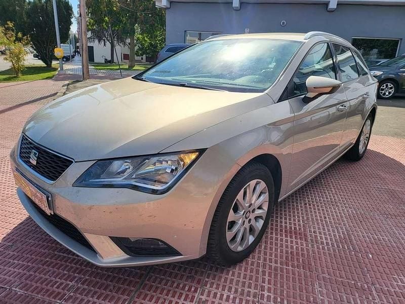 Usado Seat Leon ST Reference 110 CV (80 kW) 2014 Beige Familiar