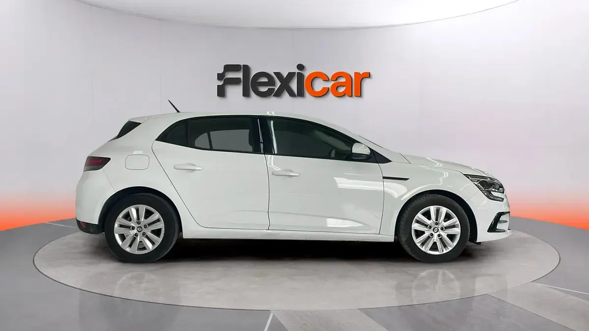 Usado Renault Mégane II Equilibre 140 CV (102 kW) 2022 Blanco Berlina