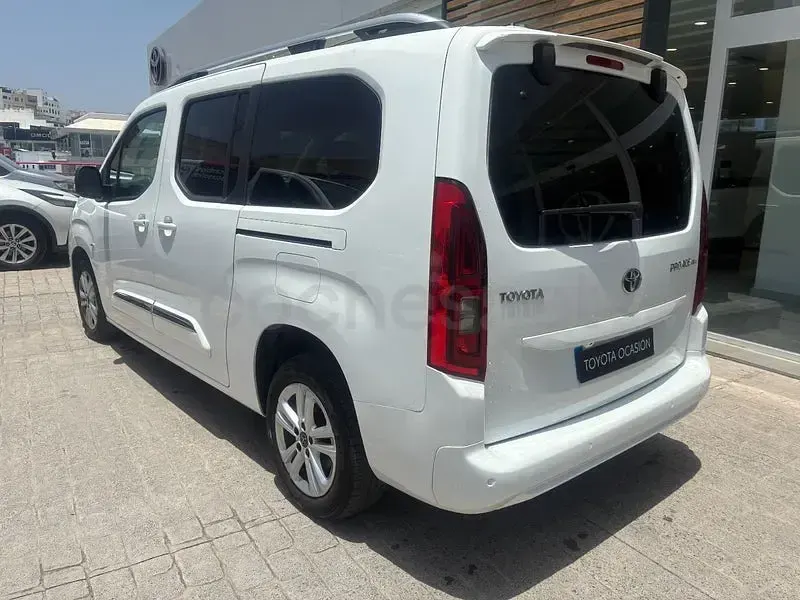 Usado Toyota Proace Verso Active 110 CV (80 kW) 2022 Blanco Familiar