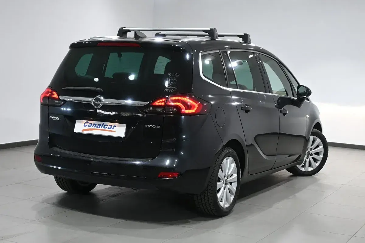 Usado Opel Zafira Tourer Excellence 136 CV (100 kW) 2016 Negro Monovolumen