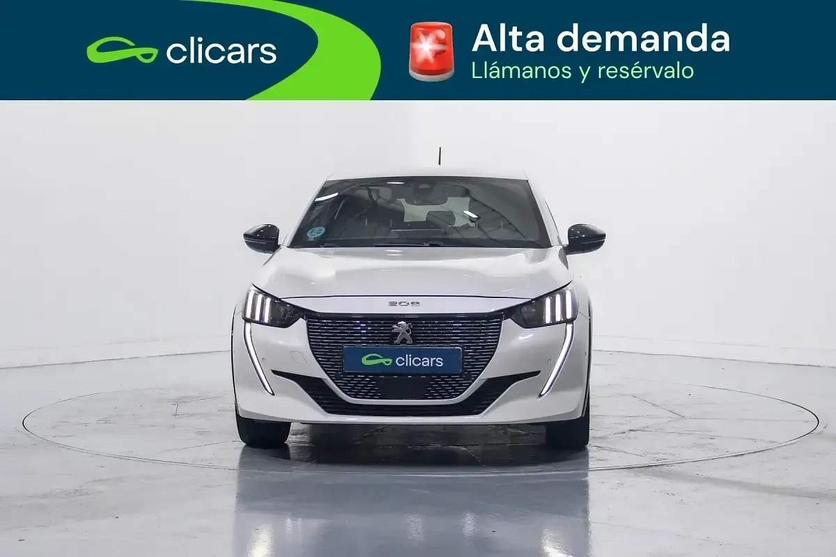 Usado Peugeot 208 GTi 100 CV (73 kW) 2021 Blanco Utilitario