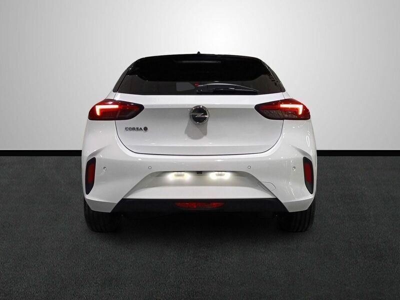 Usado Opel Corsa-e GS Line 100 kW (136 CV) 2023 Blanco Utilitario