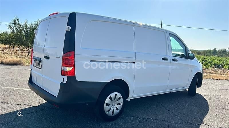 Blanco Usado 2016 Mercedes V200 Monovolumen | 9900 € - Imagen 1/2