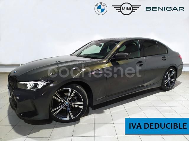 Gris / plata Usado 2024 BMW 318 Comfort Edition Berlina | 41.500 € (Caro) - Imagen 1/4