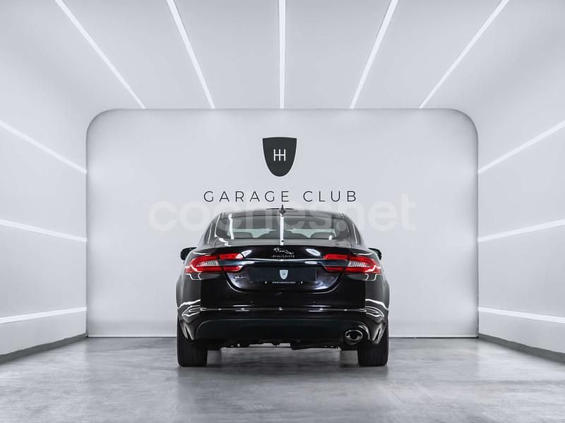 Usado Jaguar XF Luxury 200 CV (147 kW) 2015 Marrón Berlina