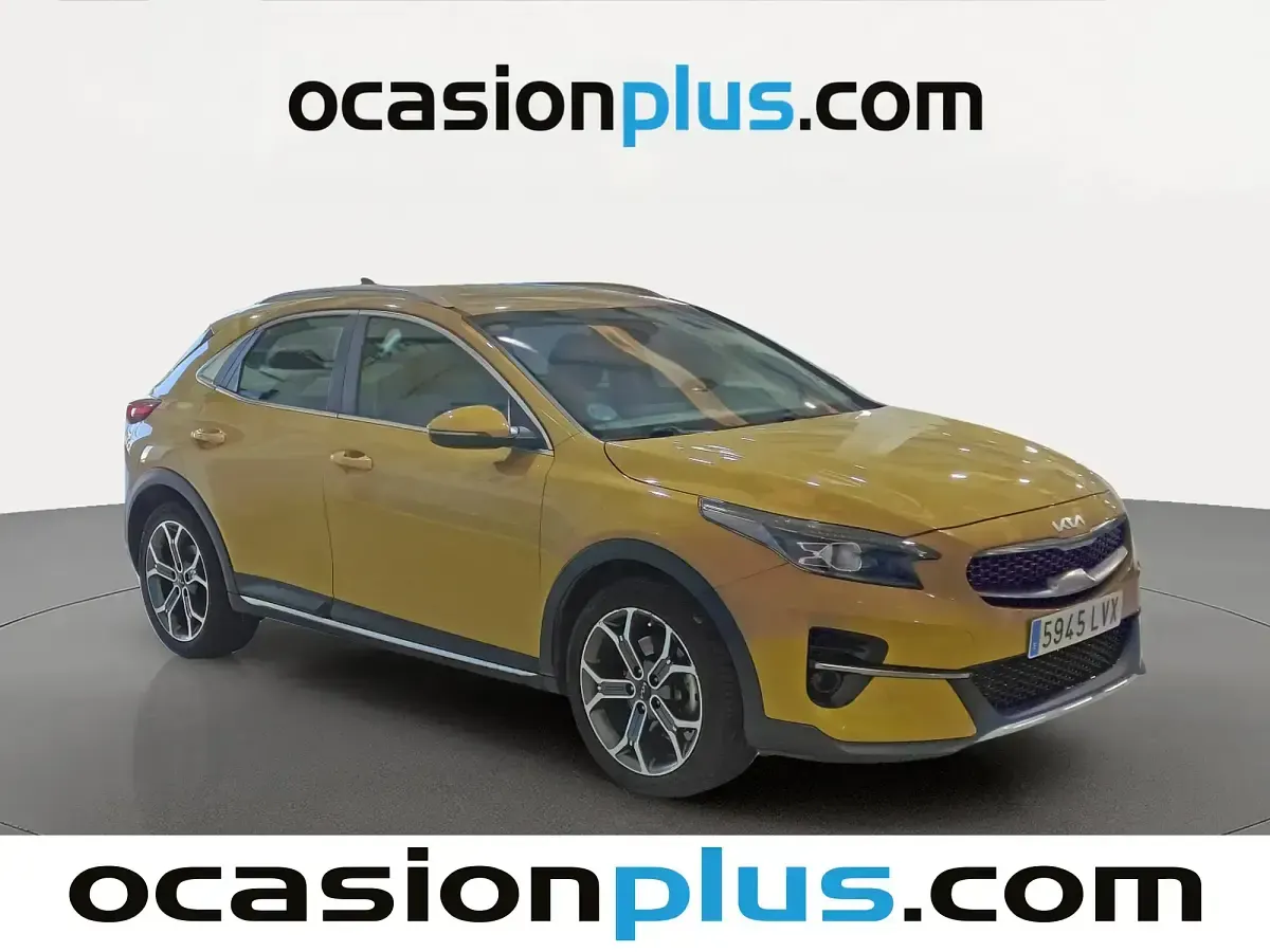 Usado Kia XCeed 160 CV (117 kW) 2022 Amarillo SUV