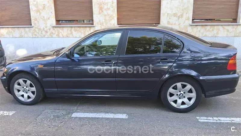 Usado BMW 320 136 CV (100 kW) 2002 Azul Berlina
