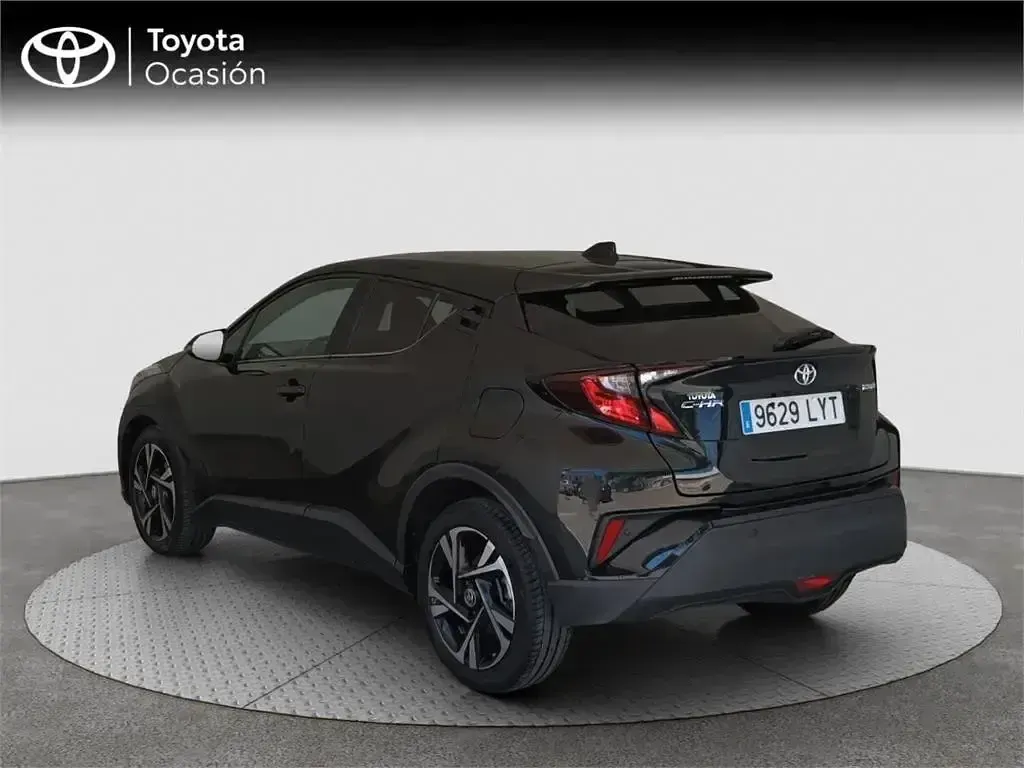 Usado Toyota C-HR Advance 122 CV (89 kW) 2022 Negro SUV
