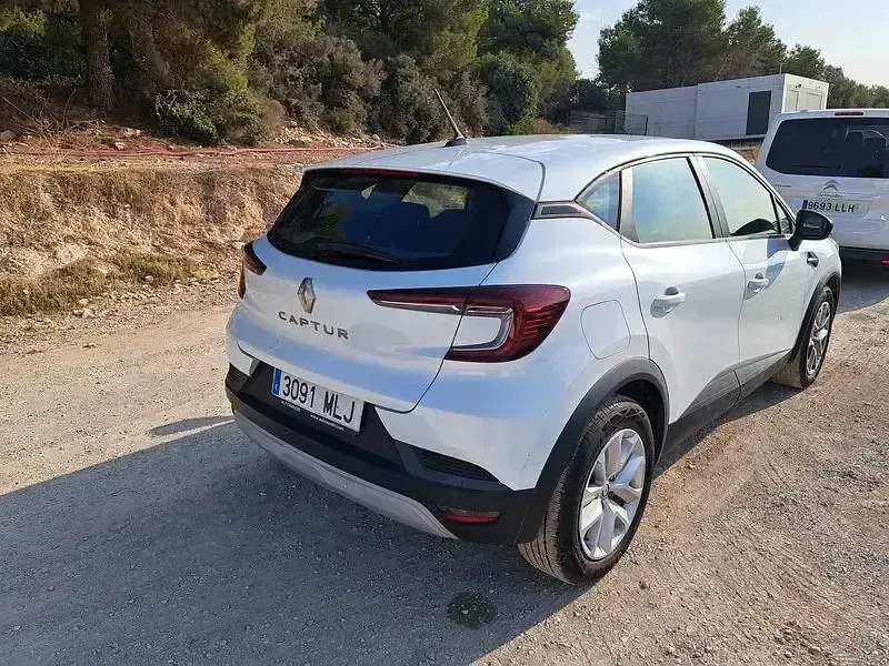 Usado Renault Captur Evolution 91 CV (66 kW) 2023 Blanco SUV