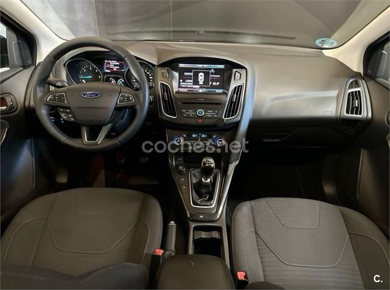 Usado Ford Focus Titanium 120 CV (88 kW) 2016 Azul Berlina