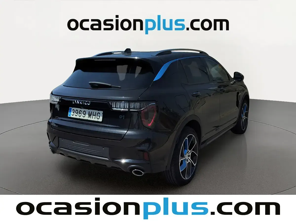 Usado Lynk & Co 01 261 CV (191 kW) 2023 Negro SUV
