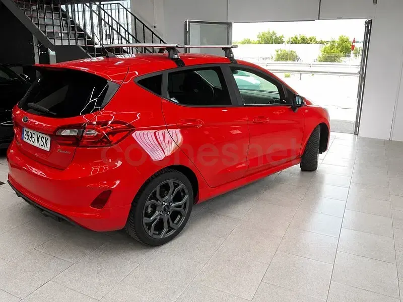 Usado Ford Fiesta ST-Line 140 CV (102 kW) 2018 Rojo Utilitario