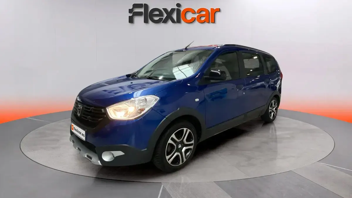 Usado Dacia Lodgy Comfort 131 CV (96 kW) 2020 Azul Monovolumen
