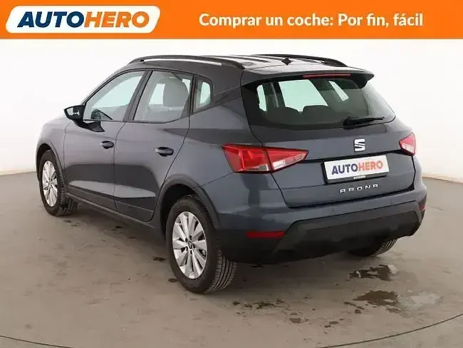 Usado Seat Arona Ecomotive 115 CV (84 kW) 2020 Gris SUV