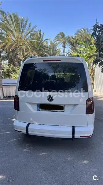 Usado VW Caddy Maxi 150 CV (110 kW) 2020 Blanco Monovolumen
