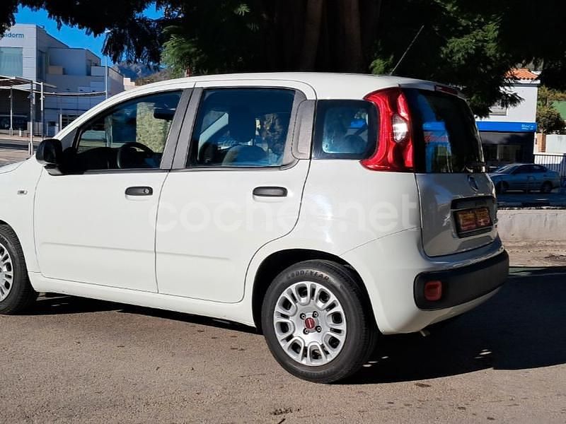 Usado Fiat Panda 70 CV (51 kW) 2022 Blanco Berlina