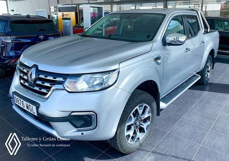 Usado Renault Alaskan 190 CV (139 kW) 2018 Gris Recogida