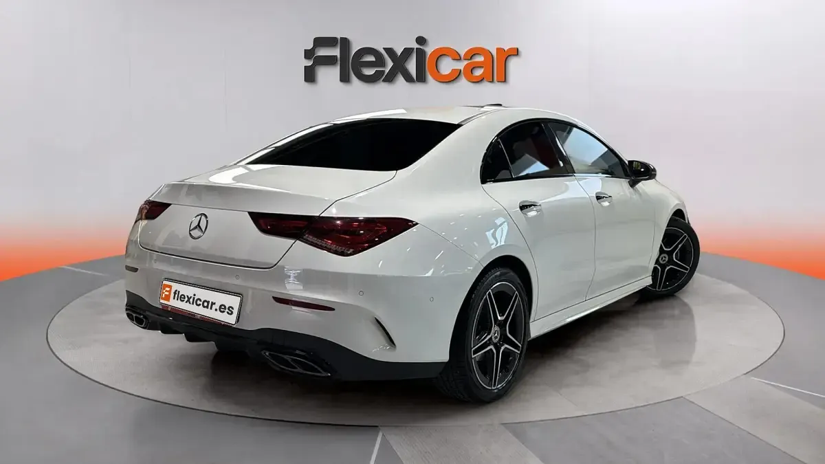 Usado Mercedes CLA180 136 CV (100 kW) 2021 Blanco Berlina