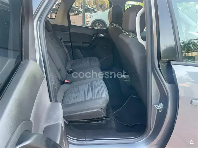 Usado Opel Meriva Selective 120 CV (88 kW) 2015 Gris / plata Monovolumen