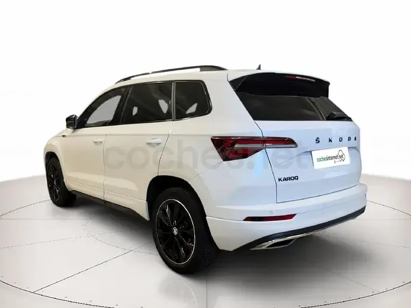 Usado Skoda Karoq SportLine 150 HP (110 kW) 2022 Branco SUV