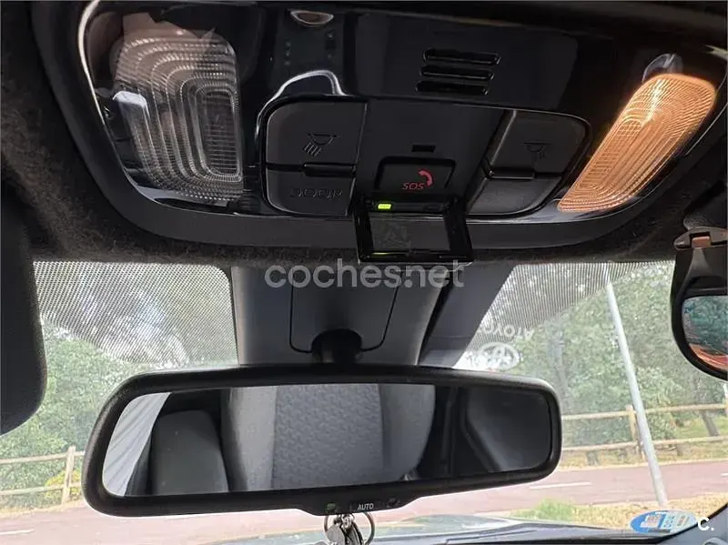 Usado Toyota Yaris Cross Active 116 CV (85 kW) 2023 Marrón SUV
