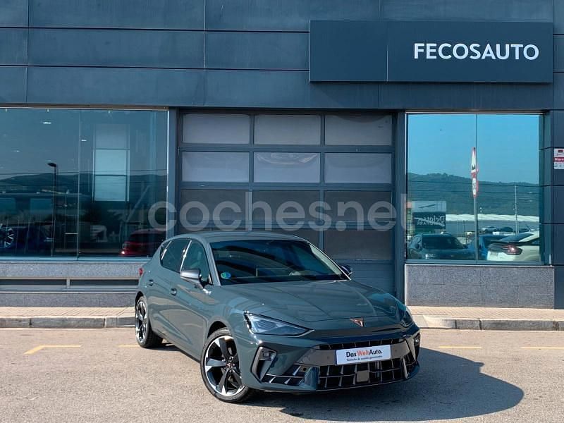 Usado Cupra Leon 150 CV (110 kW) 2024 Azul Berlina