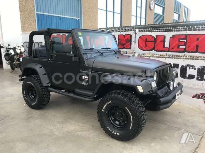 Usado Jeep Wrangler Sport 177 CV (130 kW) 2005 Negro SUV